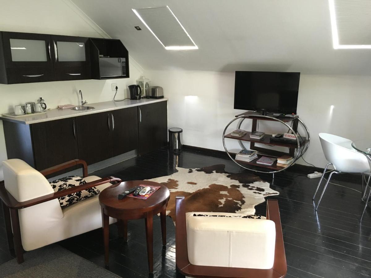 יוהנסבורג Melville Turret Guesthouse מראה חיצוני תמונה