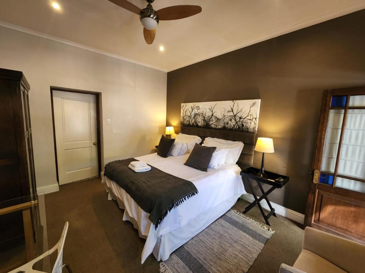יוהנסבורג Melville Turret Guesthouse מראה חיצוני תמונה
